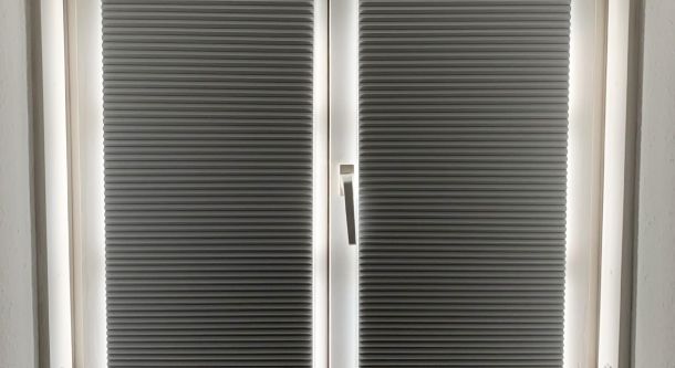 Plissee als innenliegender Sonnenschutz
