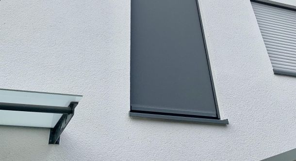 Außen-Screen für modernen Sonnenschutz am Gebäude