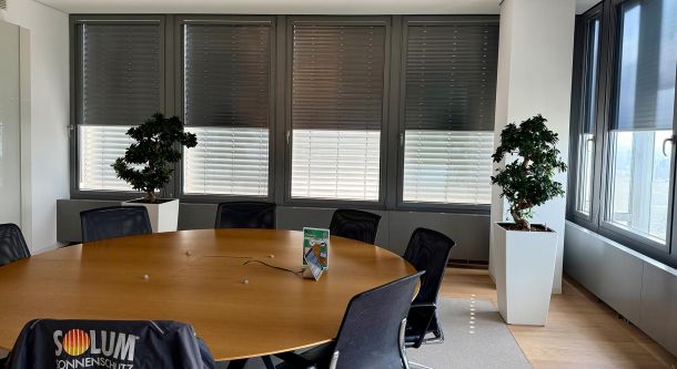 Professionelle Verschattung im Besprechungsbereich